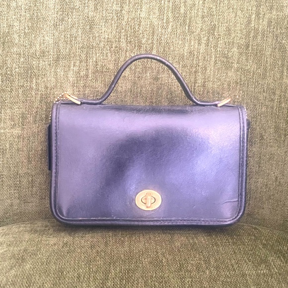 Vintage Coach Casino Bag - Picture 2 of 10